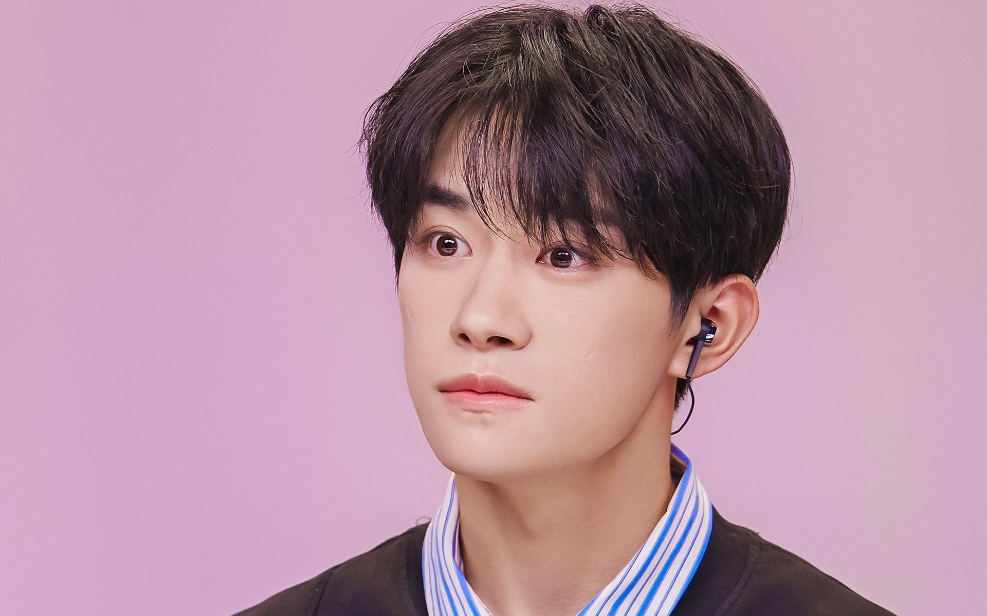 乐鱼体育登录-恩比德转身跳投多次命中难以防守，恩比德经典动作