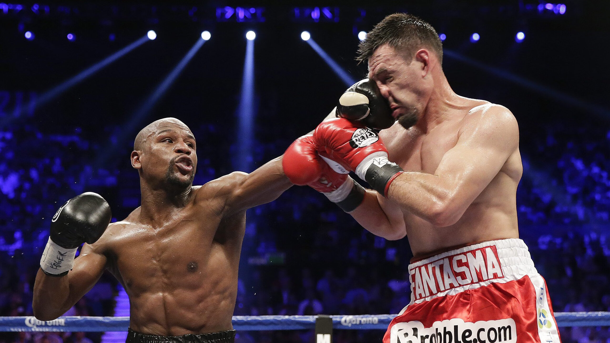 欧冠半决赛：利物浦VS阿贾克斯 老牌豪门挑战青春版“全攻全守”